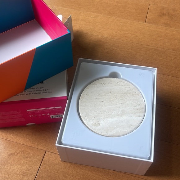 NWT Einova Wireless Charging Stone - Picture 3 of 4